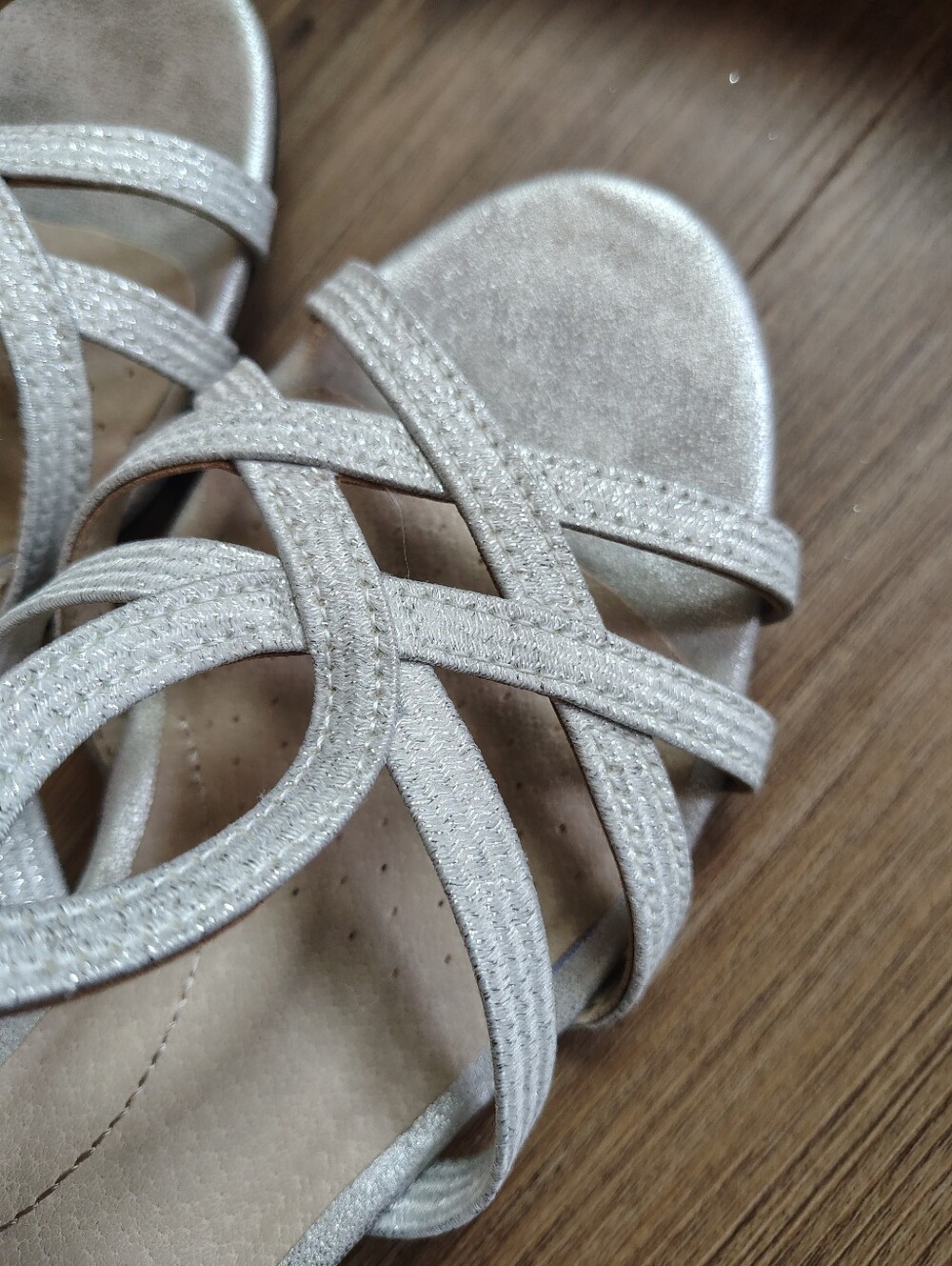 New Silver Lifestride Yaya Sandal Dress Shoe. Sz 10 - Picture 6 of 6